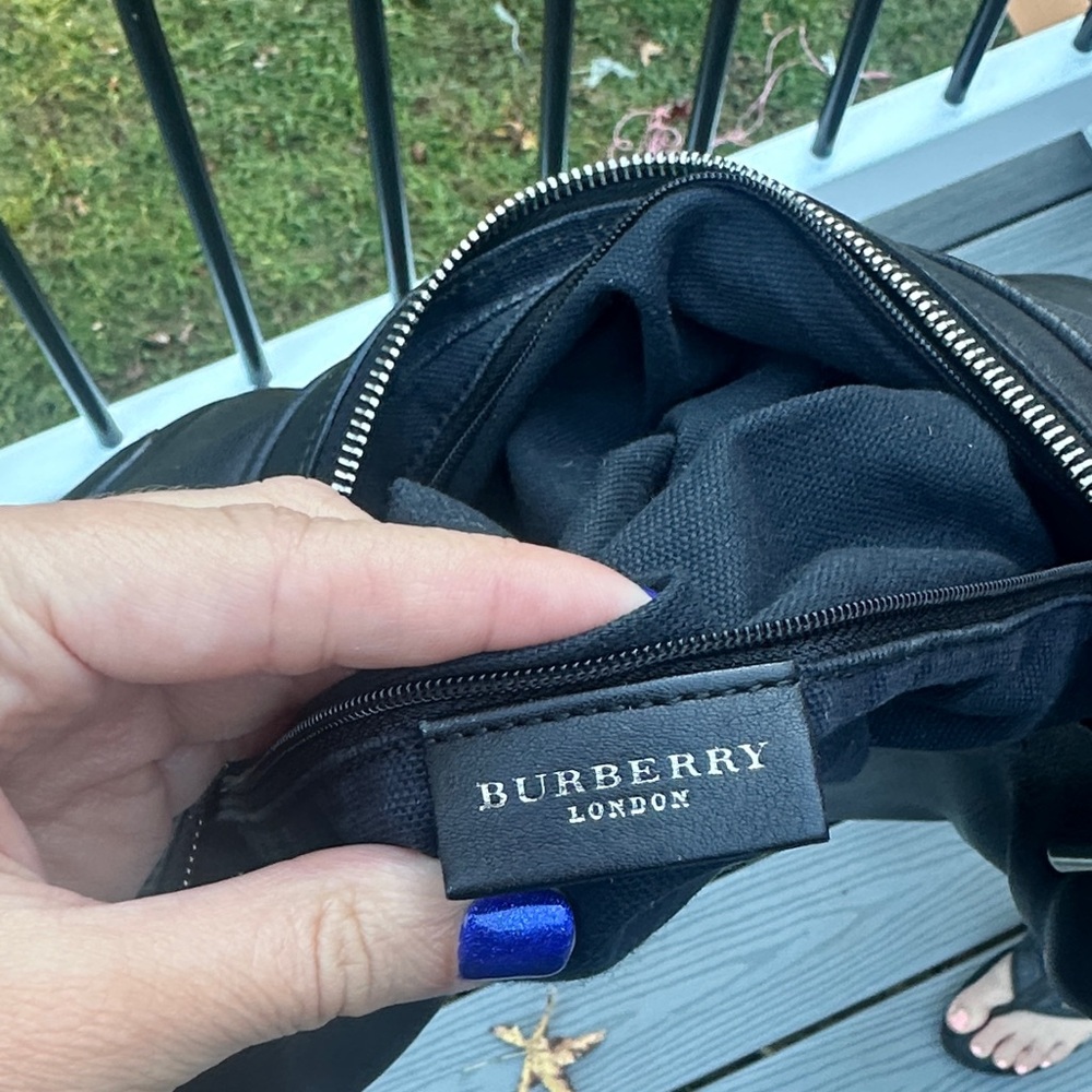 Burberry Black Leather Hobo Bag - Picture 11 of 16